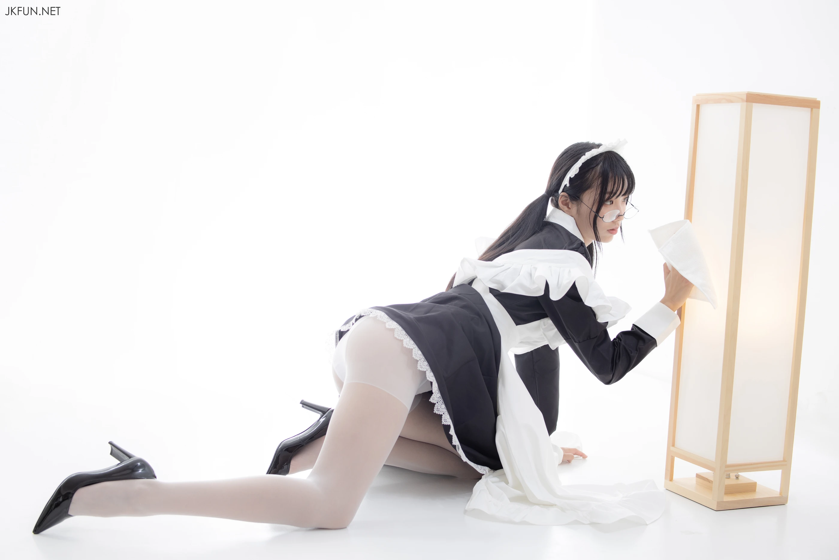 森萝财团 [JKFUN-017] 眼镜白丝女仆 [127P 1V]插图6